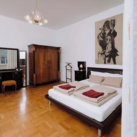 Apartma Barons Heritage In Center Ljubljana